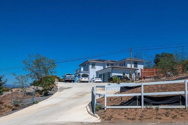 1830 Vista way, El Cajon, CA 92019