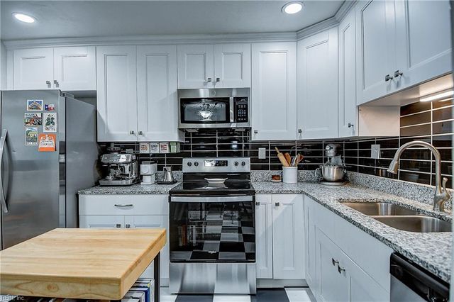 405 Truman CIR, Portsmouth, VA 23701