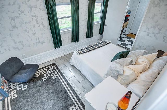 405 Truman CIR, Portsmouth, VA 23701