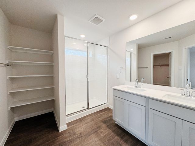 1207 CAMDEN LN, Lockhart, TX 78644