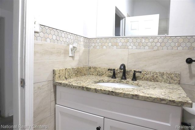 14889 Manor Street, Detroit, MI 48238