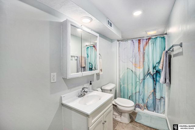 1552 N 17th Street, Omaha, NE 68110