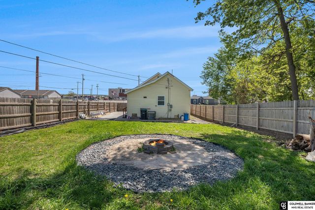 1552 N 17th Street, Omaha, NE 68110