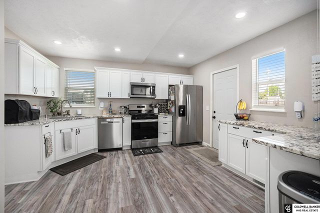 1552 N 17th Street, Omaha, NE 68110