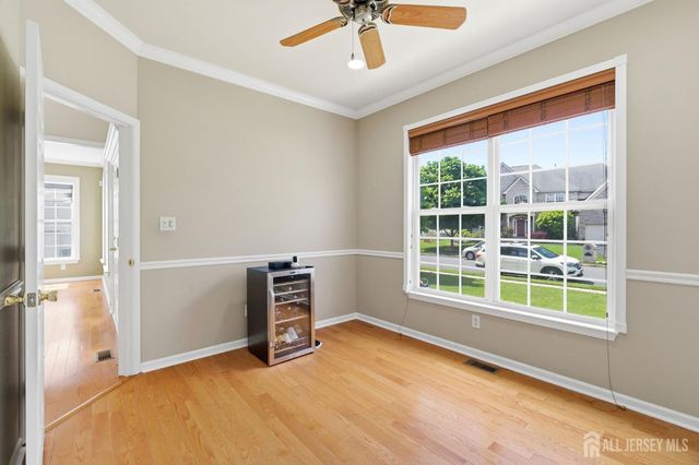 14 Rue Cezanne Street, Franklin Twsp, NJ 08873