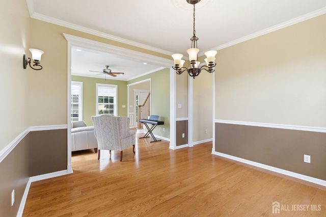 14 Rue Cezanne Street, Franklin Twsp, NJ 08873