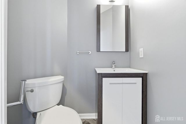 14 Rue Cezanne Street, Franklin Twsp, NJ 08873