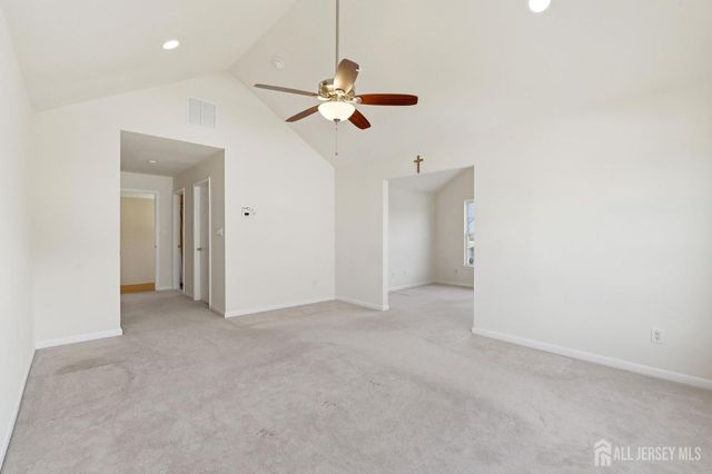 14 Rue Cezanne Street, Franklin Twsp, NJ 08873
