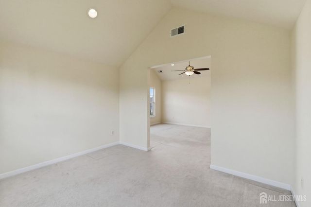 14 Rue Cezanne Street, Franklin Twsp, NJ 08873