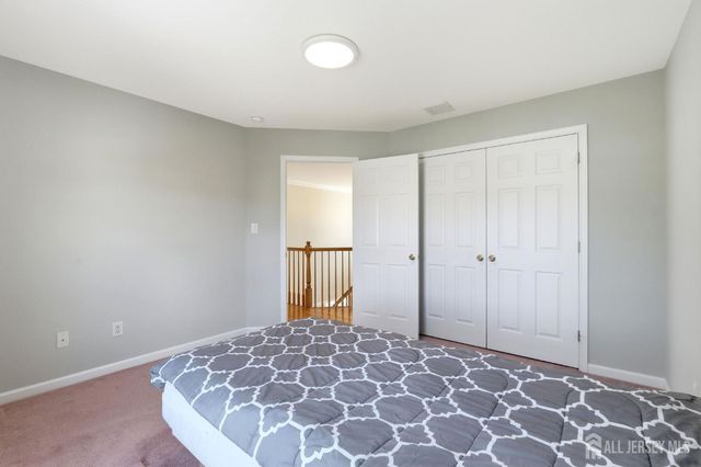 14 Rue Cezanne Street, Franklin Twsp, NJ 08873
