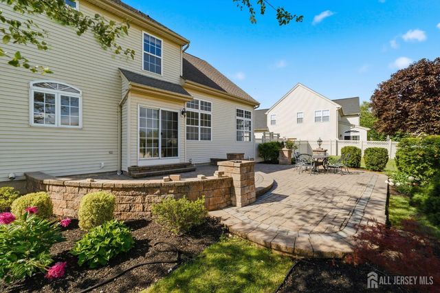 14 Rue Cezanne Street, Franklin Twsp, NJ 08873