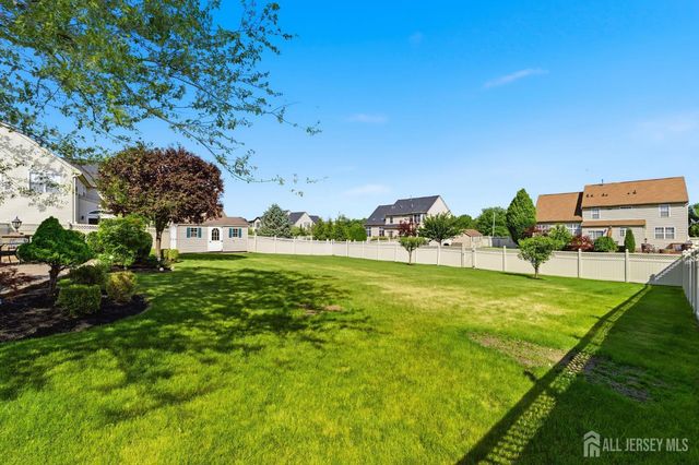14 Rue Cezanne Street, Franklin Twsp, NJ 08873