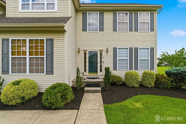 14 Rue Cezanne Street, Franklin Twsp, NJ 08873