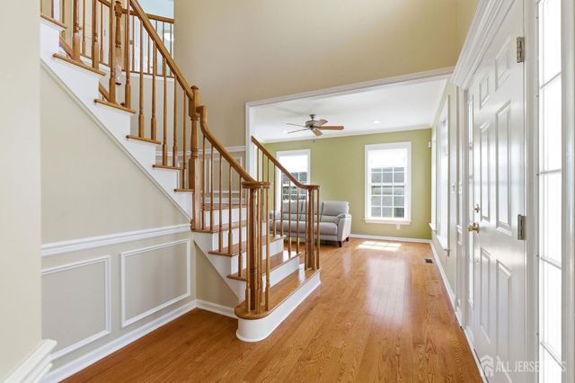 14 Rue Cezanne Street, Franklin Twsp, NJ 08873