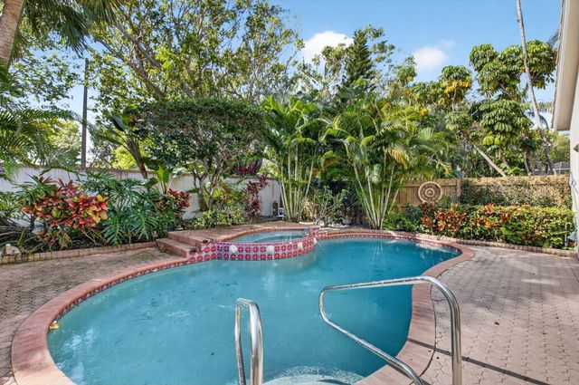 2476 NW 66th Drive, Boca Raton, FL 33496