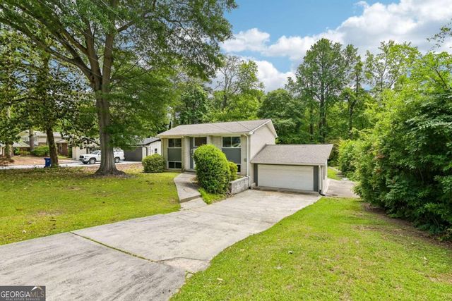 3825 Leander Court, Tucker, GA 30084