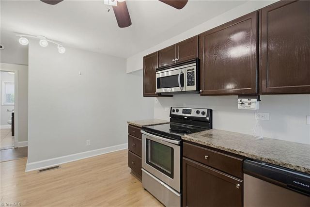 319 Dogwood Circle, High Point, NC 27260