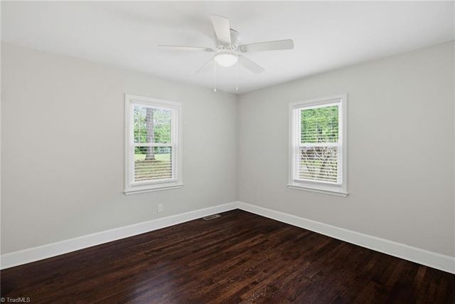 319 Dogwood Circle, High Point, NC 27260