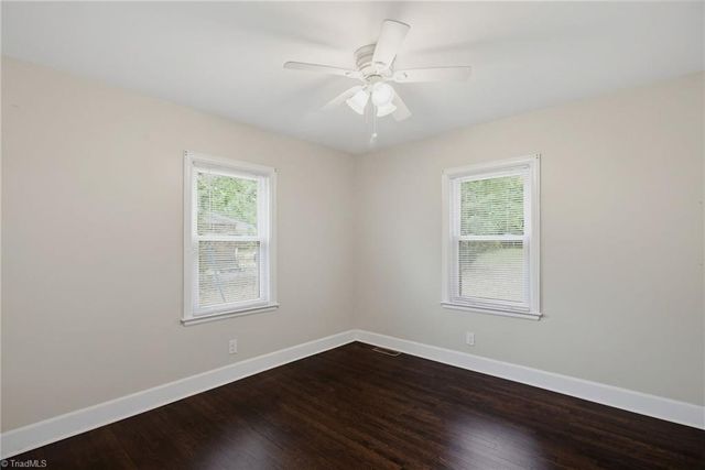 319 Dogwood Circle, High Point, NC 27260
