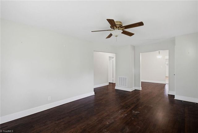 319 Dogwood Circle, High Point, NC 27260