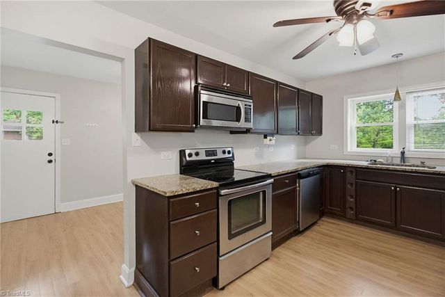 319 Dogwood Circle, High Point, NC 27260