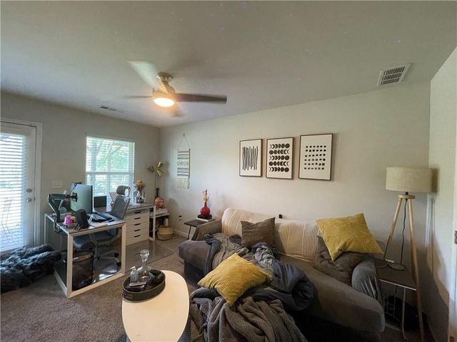 1017 Liberty Parkway NW, Atlanta, GA 30318