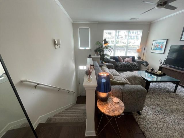 1017 Liberty Parkway NW, Atlanta, GA 30318
