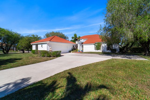 3000 Conifer Drive, Fort Pierce, FL 34951