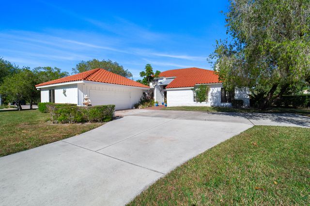 3000 Conifer Drive, Fort Pierce, FL 34951