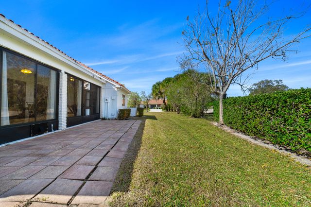 3000 Conifer Drive, Fort Pierce, FL 34951