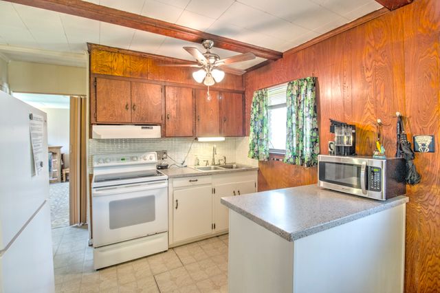 236 W Park Street, Little Elm, TX 75068