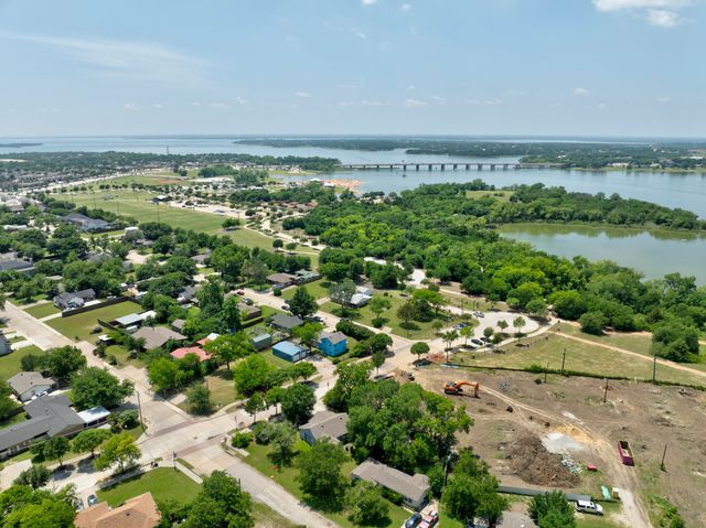 236 W Park Street, Little Elm, TX 75068