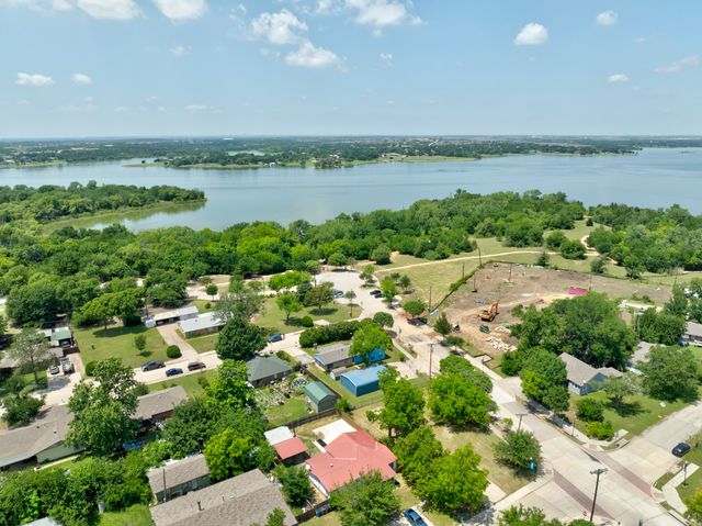 236 W Park Street, Little Elm, TX 75068