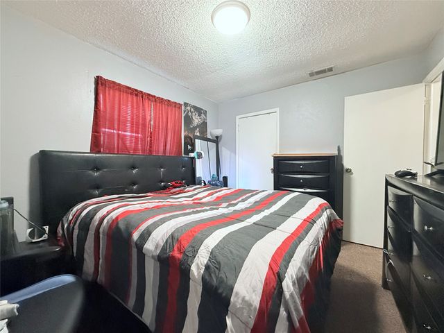 208 Austin Avenue, Corsicana, TX 75110