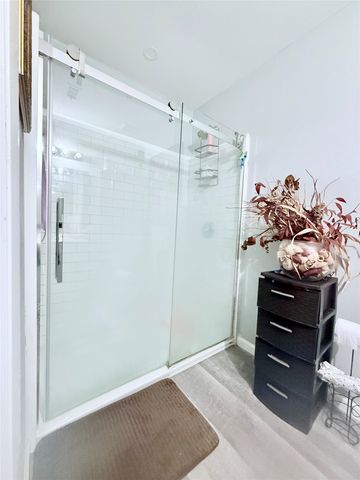 208 Austin Avenue, Corsicana, TX 75110