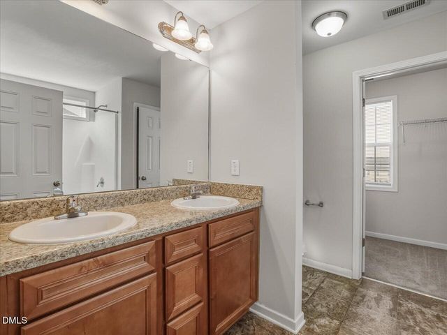 810 Howdenshire, Knightdale, NC 27545