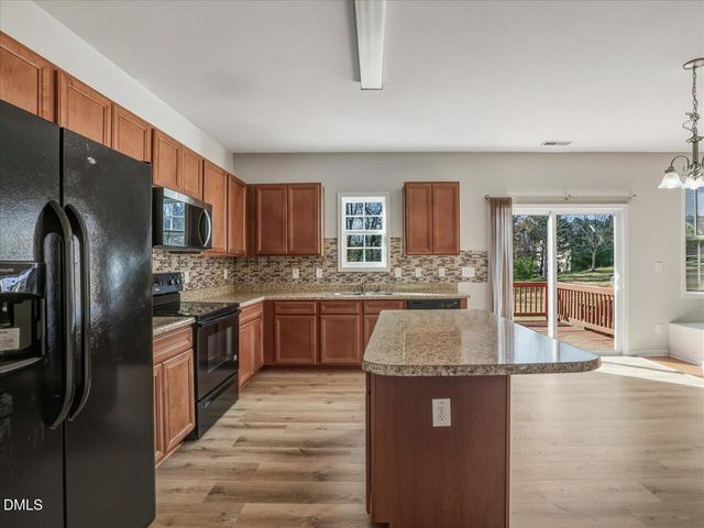 810 Howdenshire, Knightdale, NC 27545