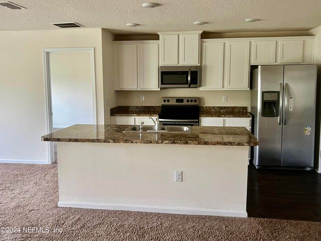 12024 SEA GROVE Place, Jacksonville, FL 32218