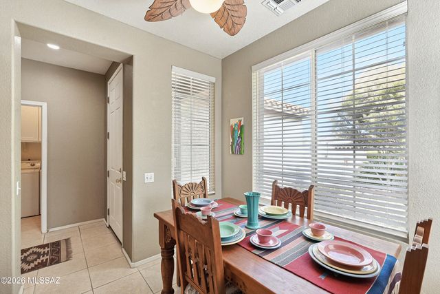 8127 W Cottonwood Wash Way, Tucson, AZ 85743
