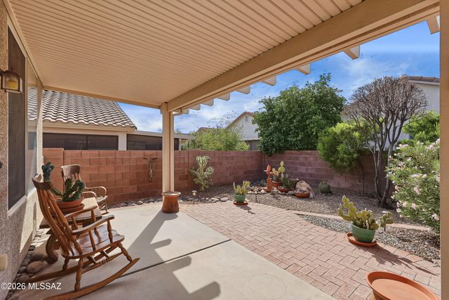 8127 W Cottonwood Wash Way, Tucson, AZ 85743