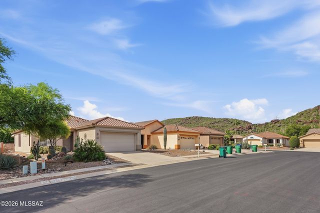 8127 W Cottonwood Wash Way, Tucson, AZ 85743