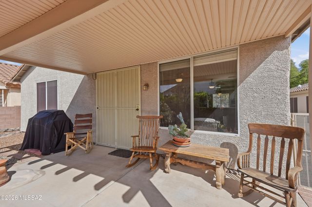 8127 W Cottonwood Wash Way, Tucson, AZ 85743