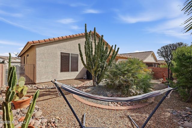 8127 W Cottonwood Wash Way, Tucson, AZ 85743