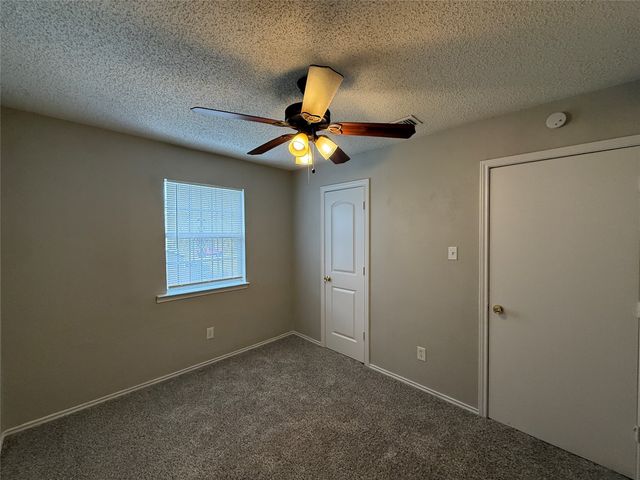 2719 Briarbank Circle, Dallas, TX 75227