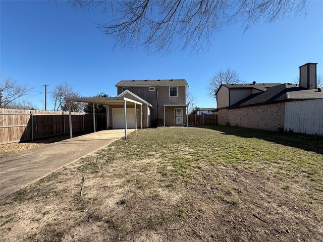 2719 Briarbank Circle, Dallas, TX 75227