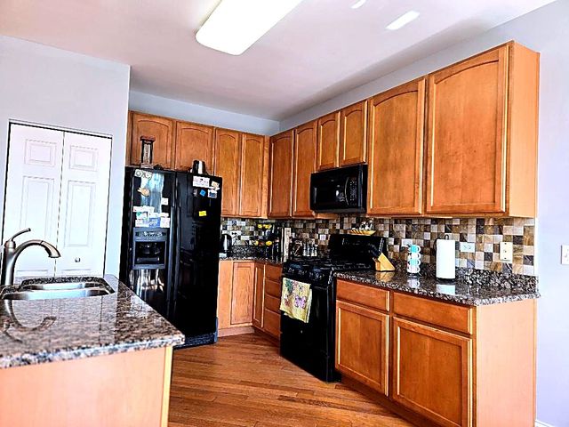 1819 Crenshaw Circle, Vernon Hills, IL 60061