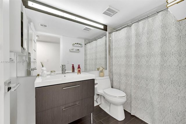 8250 NW 191st St 10-D, Hialeah, FL 33015