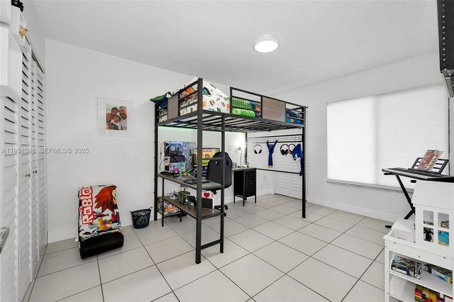 8250 NW 191st St 10-D, Hialeah, FL 33015