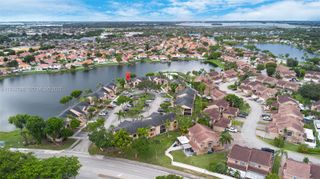 8250 NW 191st St 10-D, Hialeah, FL 33015