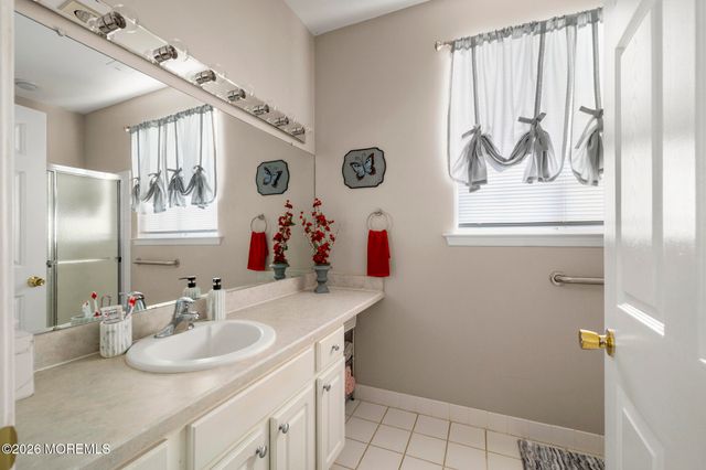 2 Mayport Lane, Barnegat, NJ 08005